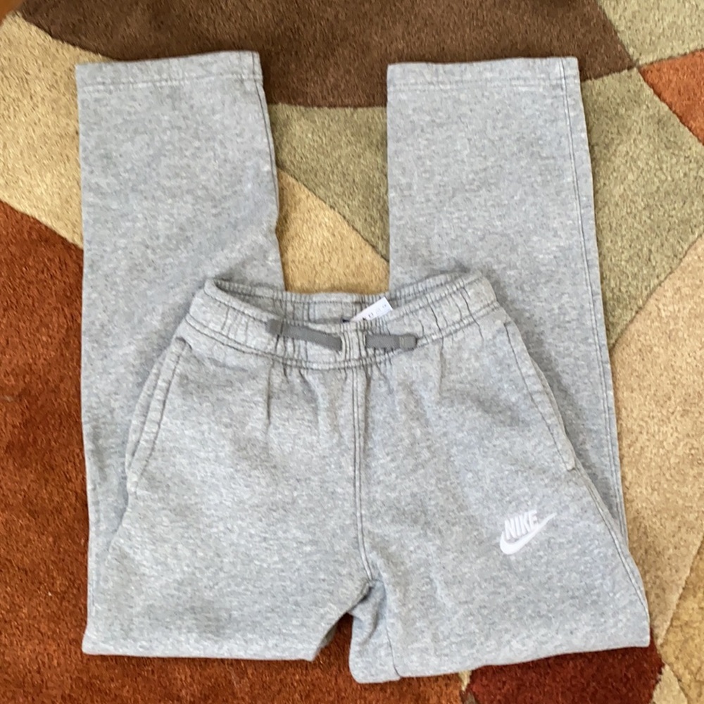 Nike Joggers sweatpants EUC grey M
